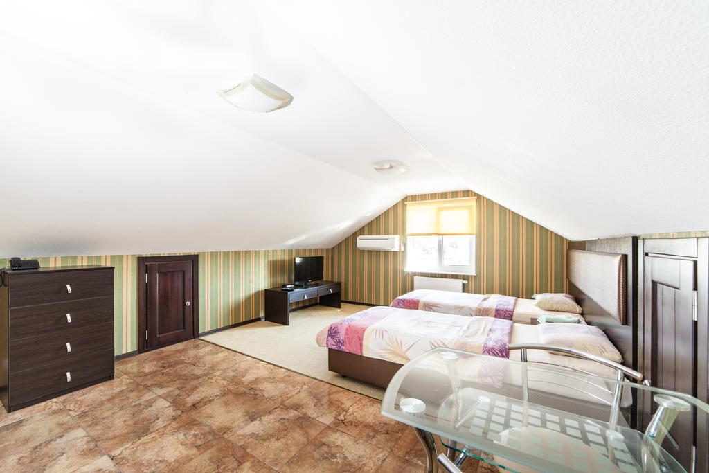 Home Comfort Livoberezhna Iec Kiev エクステリア 写真